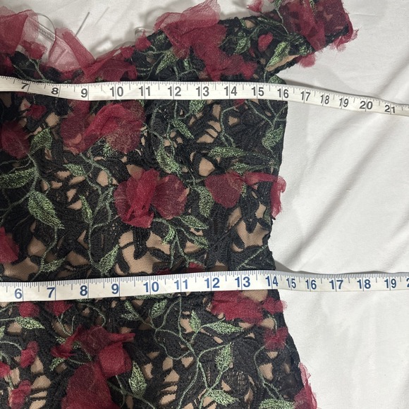 NEW $1095 Marchesa Notte [ 6 ] Guipure Lace Off Shoulder Gown Red Black #J2150 - Picture 6 of 16